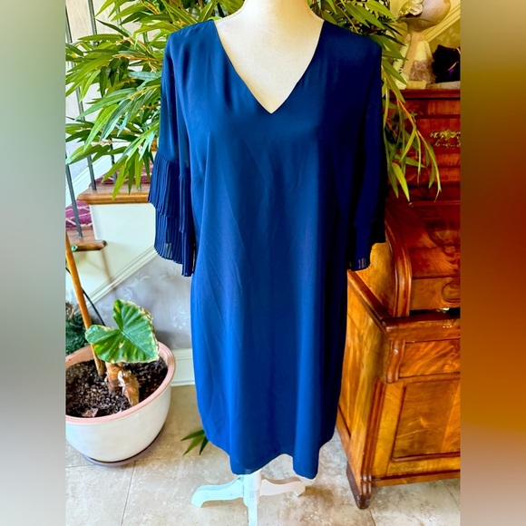 Sam Edelman ladies navy dress excellent condition, size 10 fully line - Picture 2 of 12